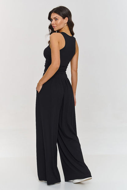 Close-up van de hoge taille broek en elastische band – comfortabel design voor alle lichaamsvormen