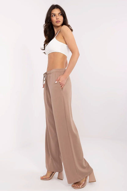  trainingsbroek model 210621 Relevance 