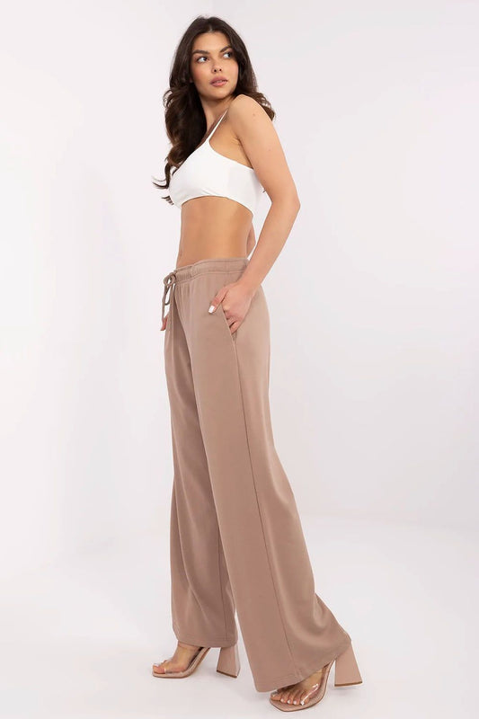  trainingsbroek model 210621 Relevance 