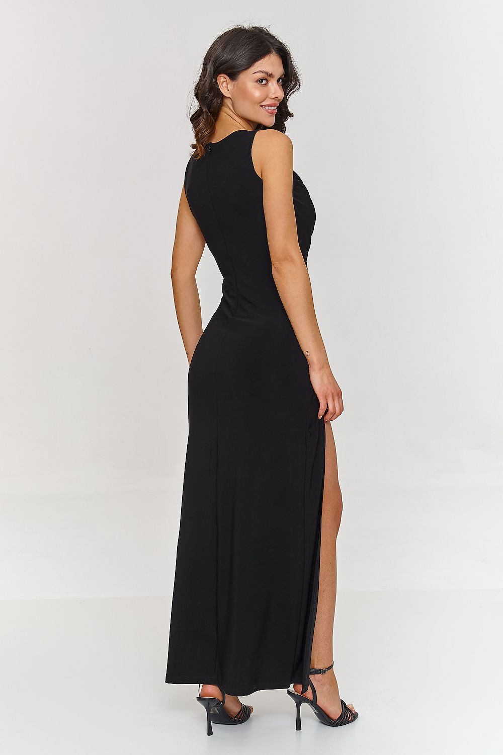  Formele jurk model 210719 Makadamia 