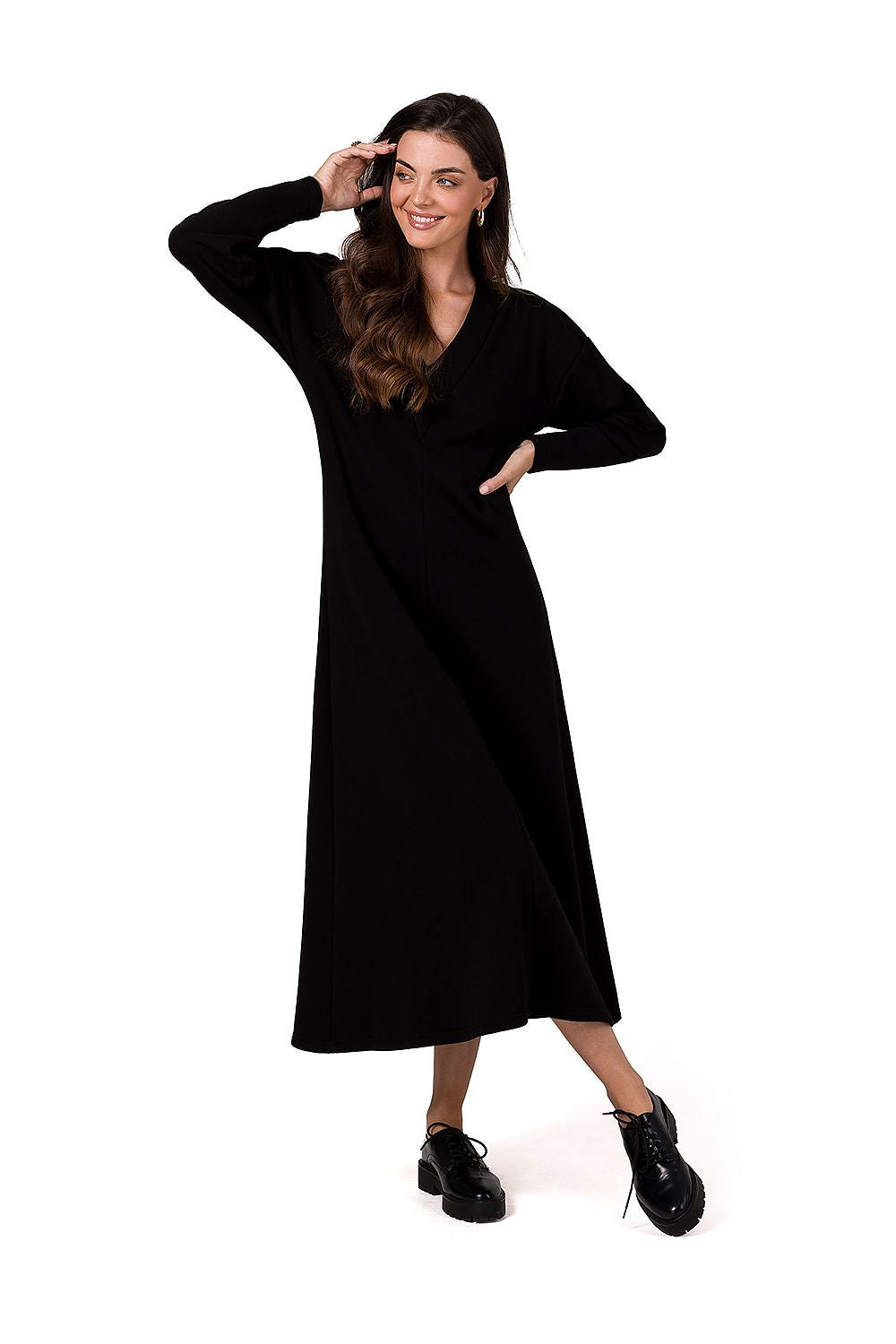 Gebreide maxi-jurk met V-hals en brede plooi – Numoco V-Pleat Cascade Dress