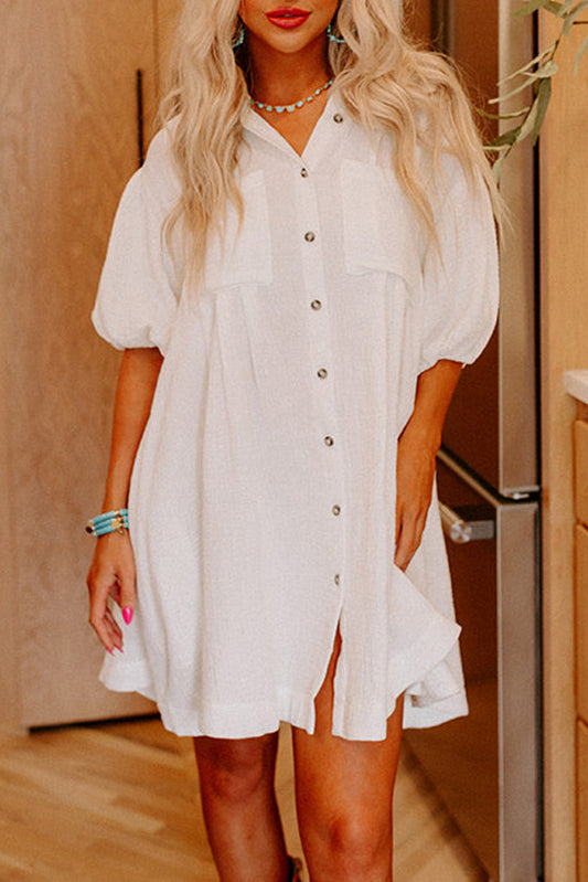 Witte mini-jurk met knoopsluiting en halve pofmouwen - PrizQ